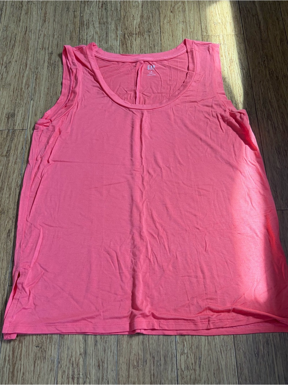 GAP Coral Scoop Neck Tank Top - Women's Bright Pink Sleeveless Tee